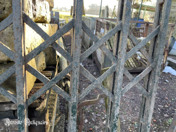 Ref. 152 – Antieke smeedijzeren tuinpoort foto 5
